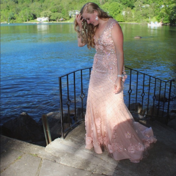 Terani Couture 1722gl4488 - Picture 3 of 8